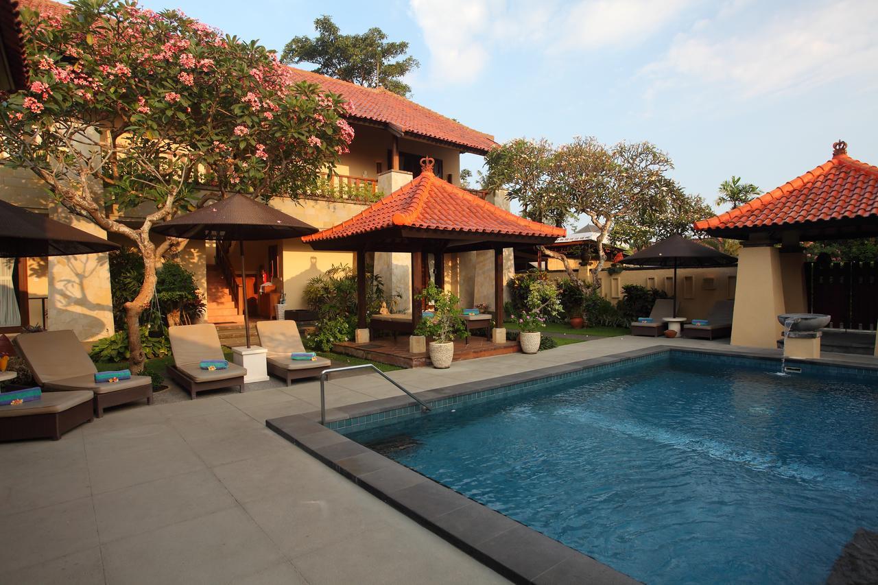Hotel Ayu 3*