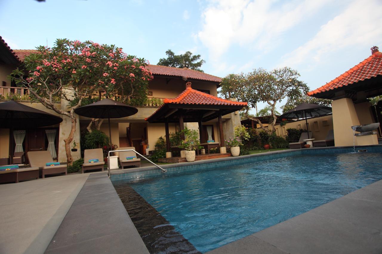 Ayu Hotel